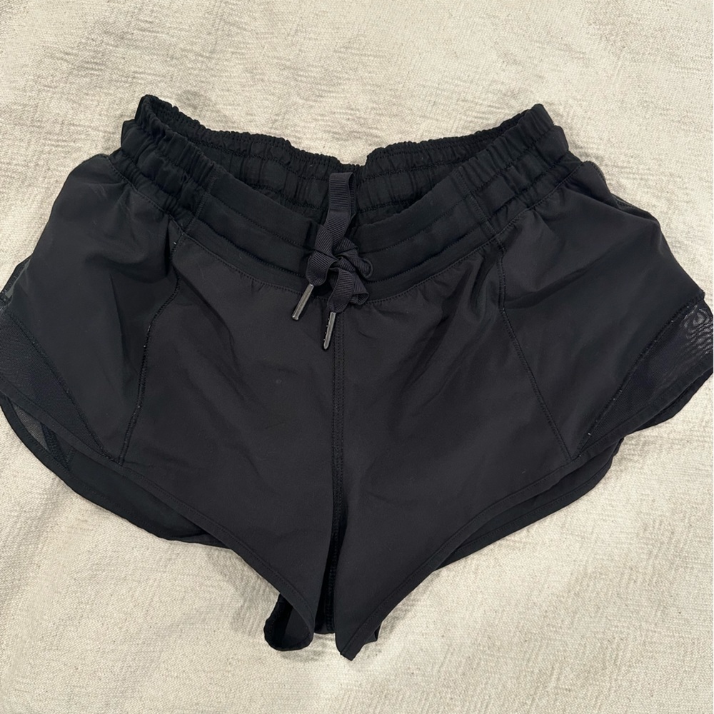 LULULEMON LOW RISE LINED RUNNING SHORT